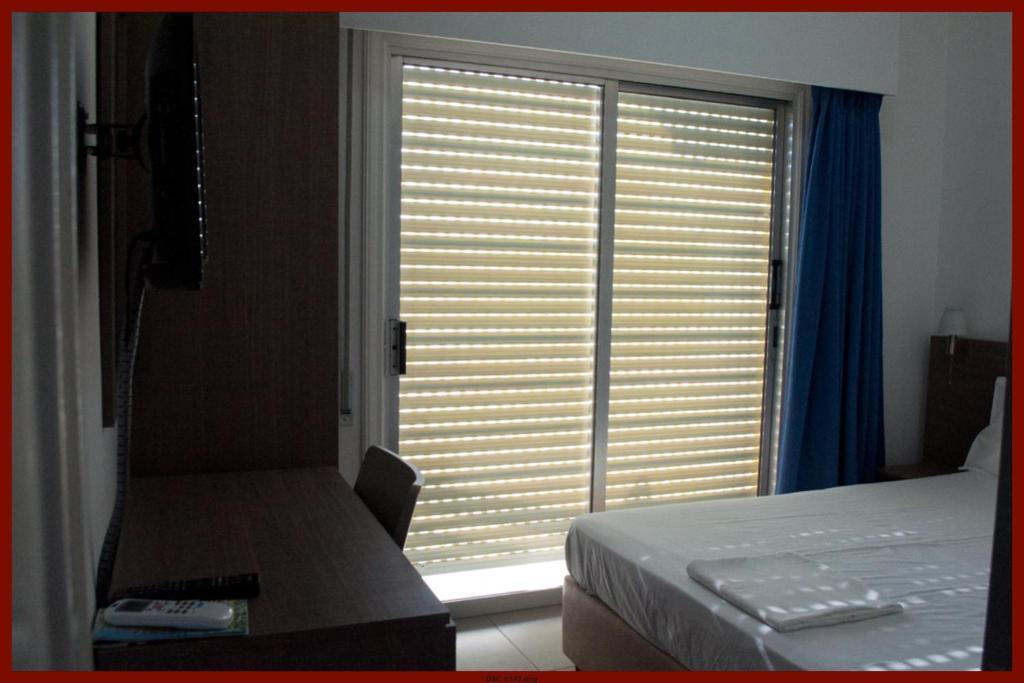 St. George Rent Rooms Larnaca Exterior photo