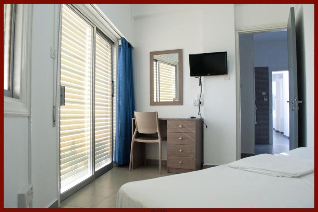St. George Rent Rooms Larnaca Exterior photo